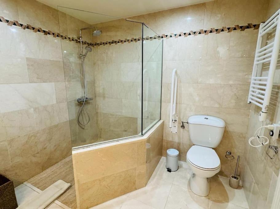 Magna 2 Bed With Speacular Sea Views Marbella