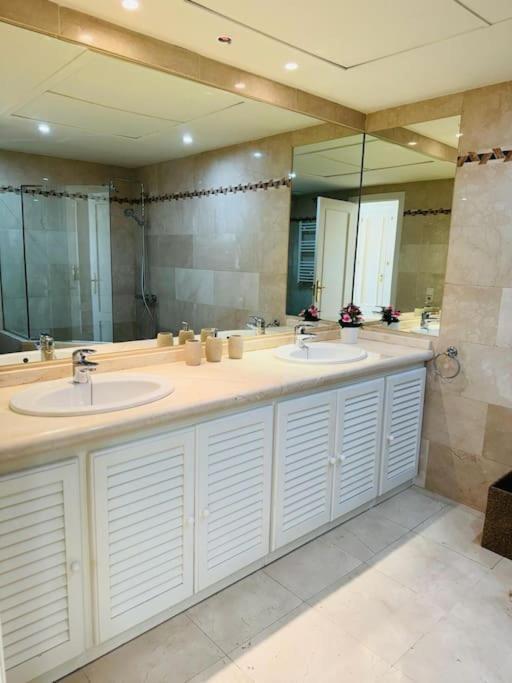 Magna 2 Bed With Speacular Sea Views Apartment